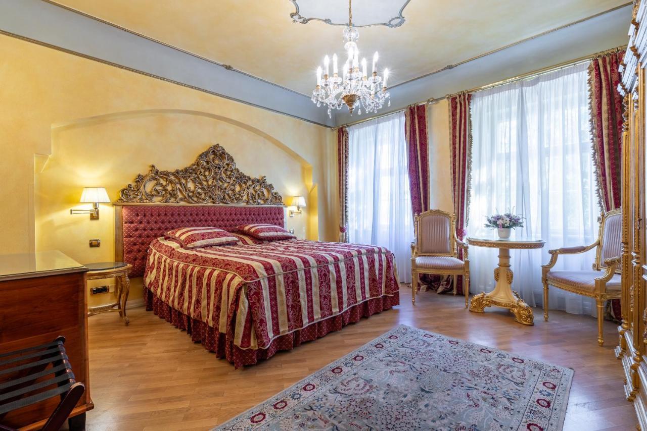Nosticova Apartments Praha Bagian luar foto