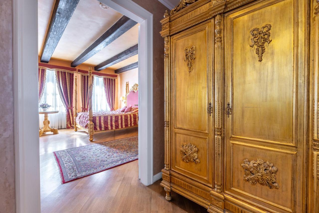 Nosticova Apartments Praha Bagian luar foto
