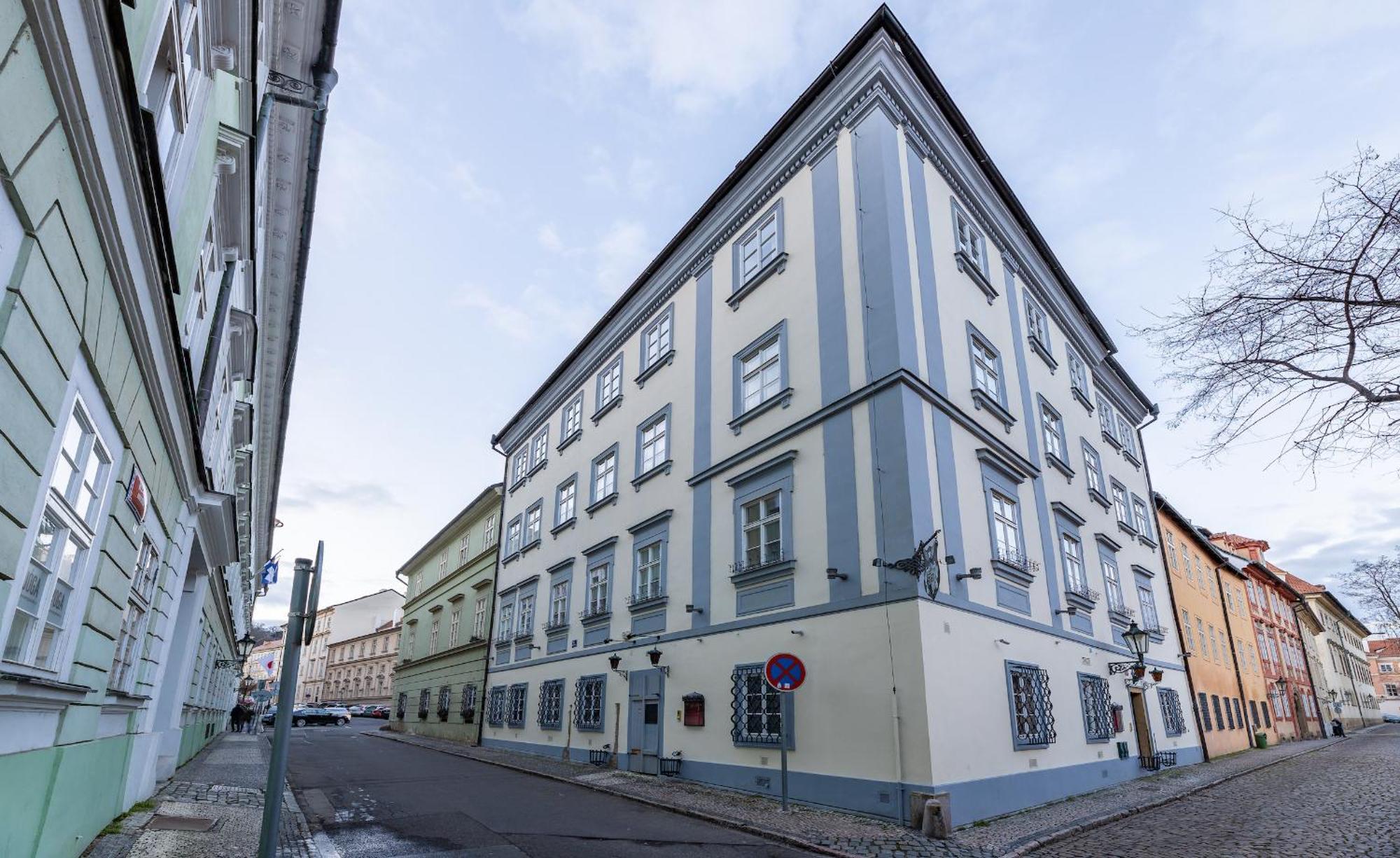 Nosticova Apartments Praha Bagian luar foto