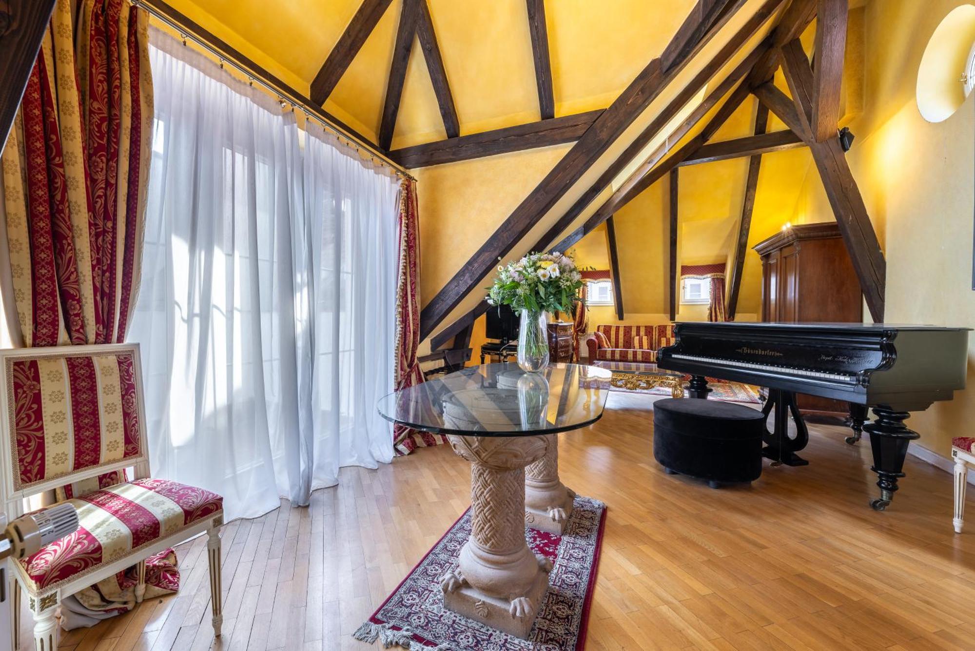 Nosticova Apartments Praha Bagian luar foto