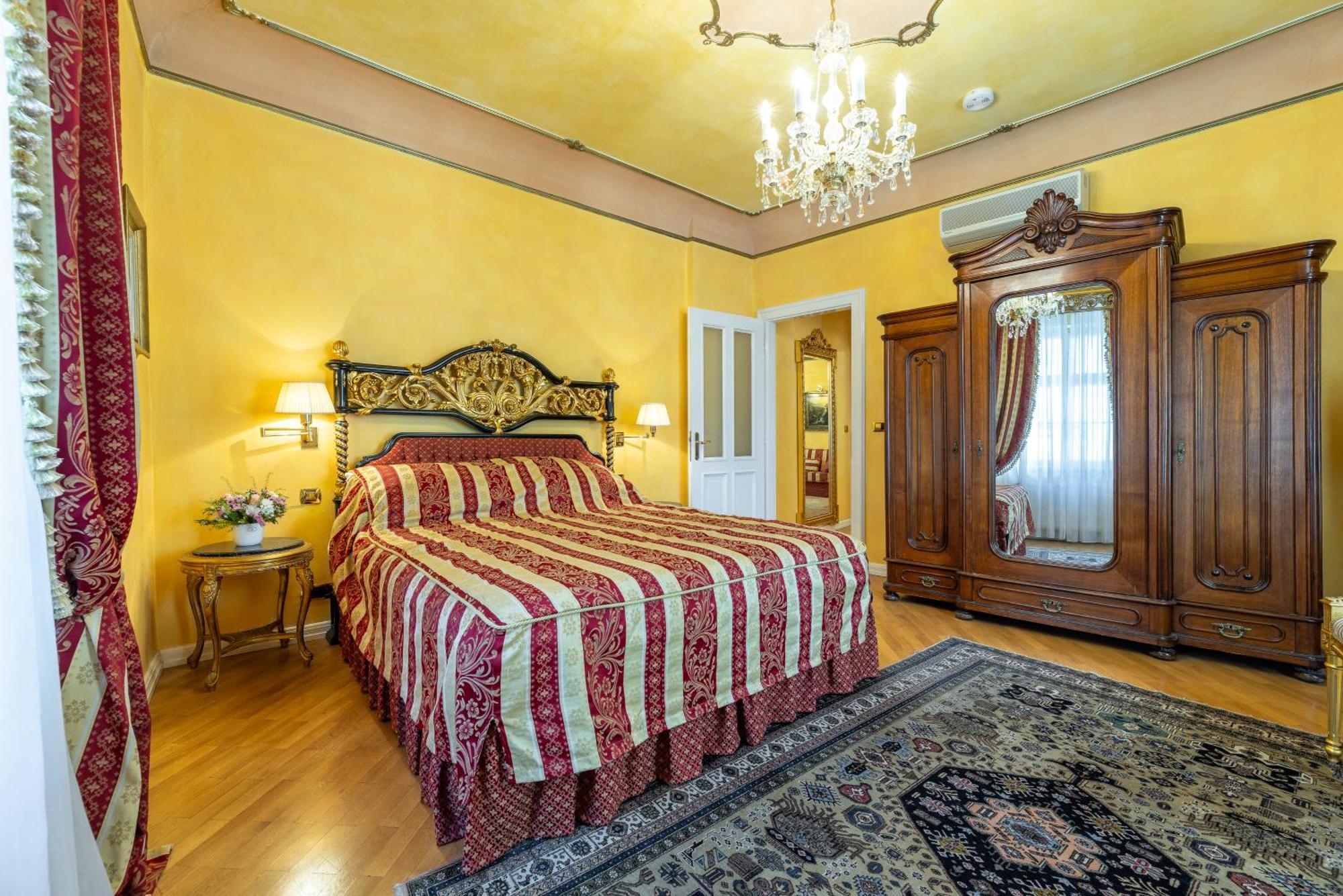 Nosticova Apartments Praha Bagian luar foto